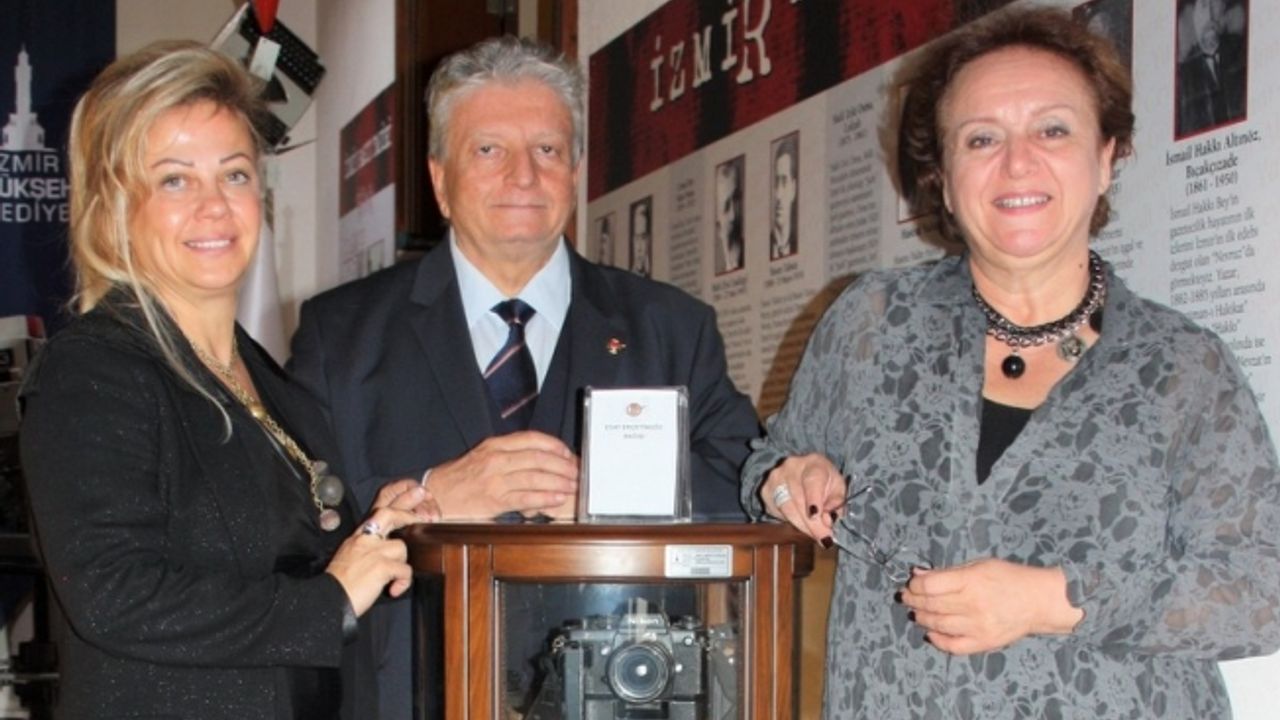 İzmir Basın Müzesi bağışlarla zenginleşiyor