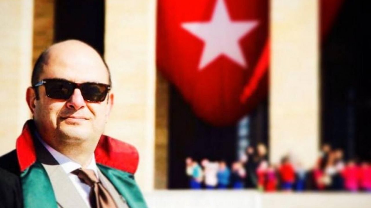 Karşıyakalı avukat Ergün'den Zeybekci'ye: 'Biraz soluklan'