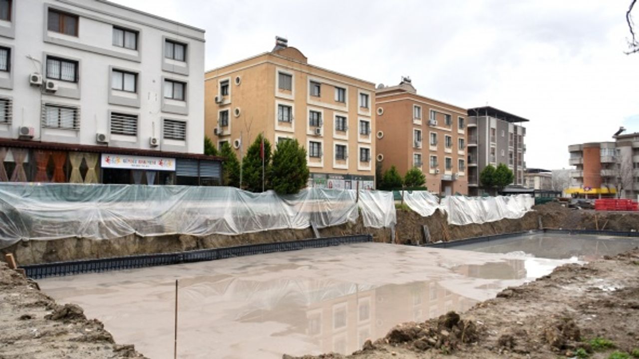 Bornova'da Çamdibi Yüzme Havuzu’na hızlı başlangıç