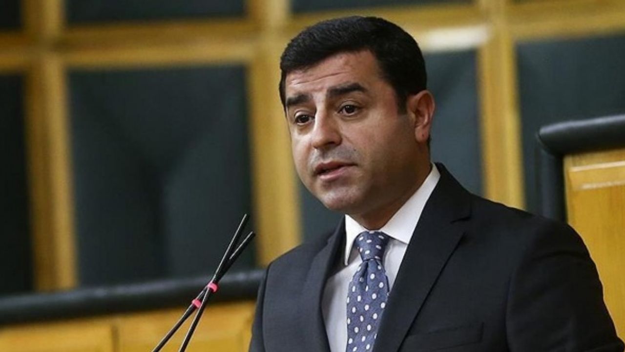 Demirtaş'a 'cumhurbaşkanına hakaret'ten hapis cezası