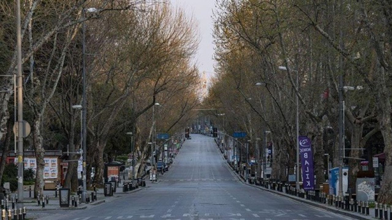 Türkiye genelinde 17 günlük tam kapanma başladı