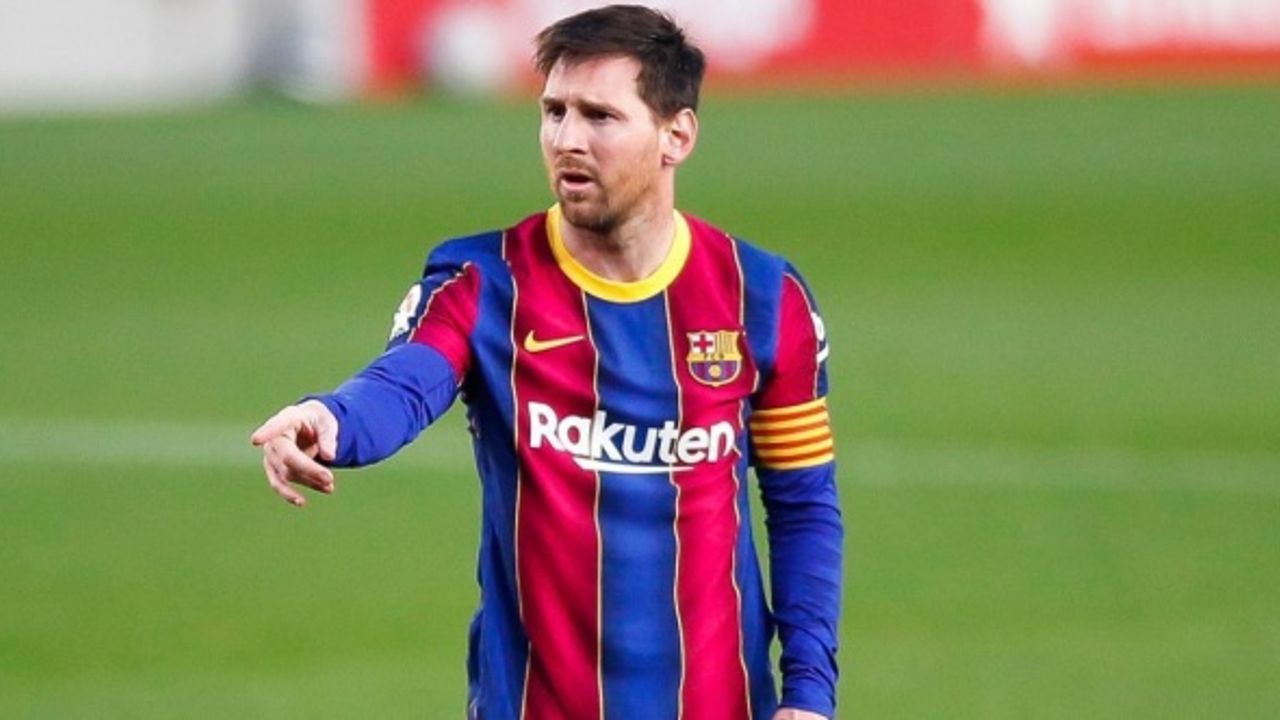 Lionel Messi Barcelona'dan ayrıldı