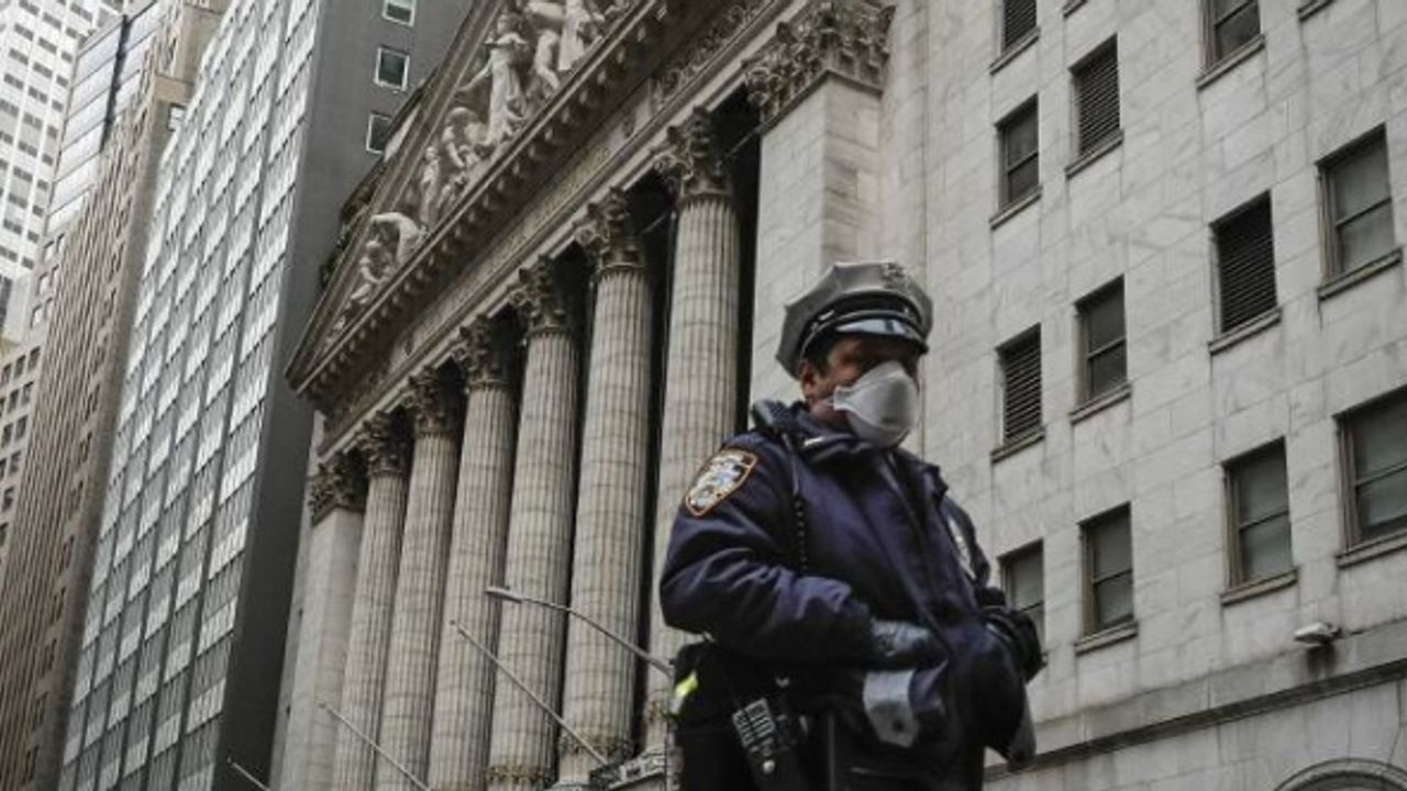 New York'taki Türkevi binası önünde 'şüpheli paket' alarmı