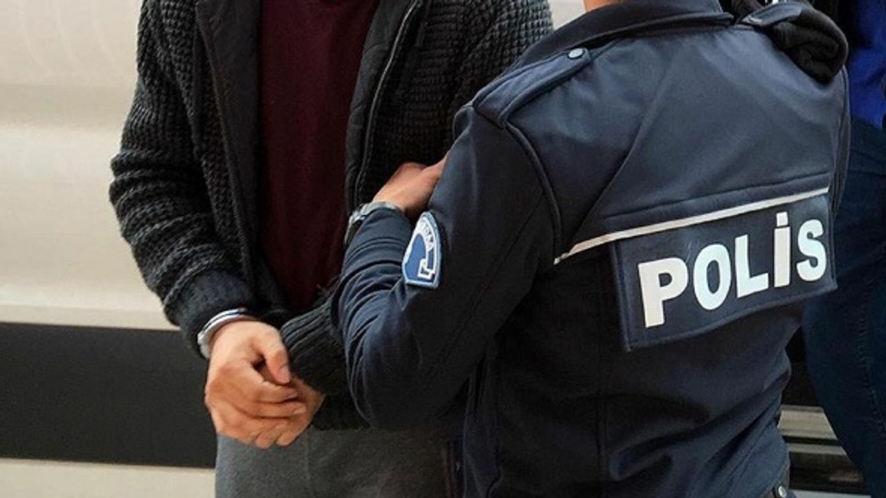 İhraç edilen polise FETÖ'den tutuklama