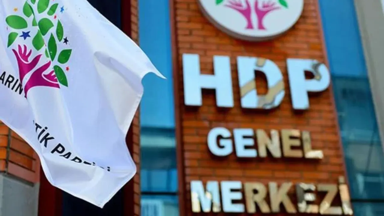 AYM'den karar: HDP'nin 'karar ertelensin' talebine ret!