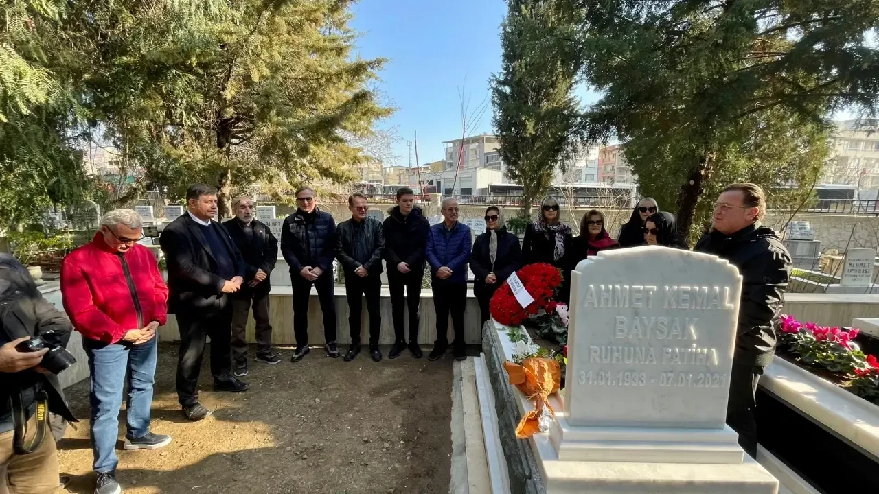 Kemal Baysak, mezarı başında anıldı