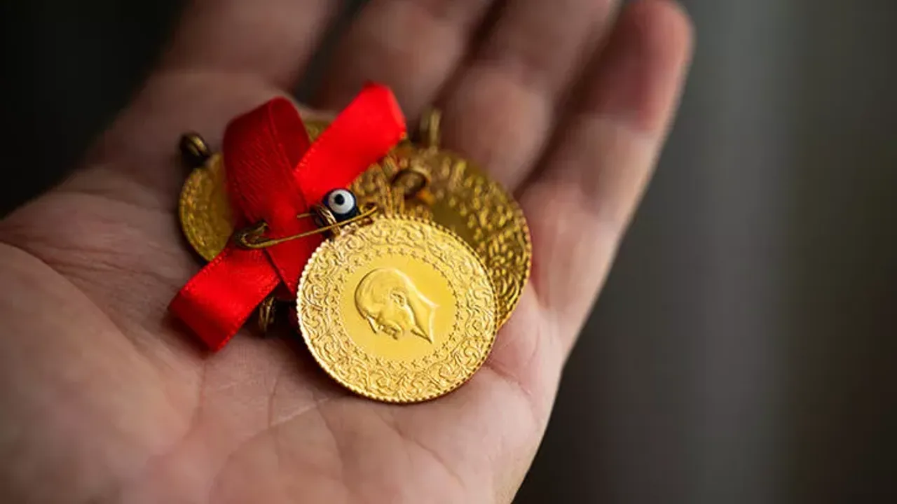 Altın rekor kırmaya devam edecek mi? | Uzmanlardan gram altın için bomba fiyat tahminleri