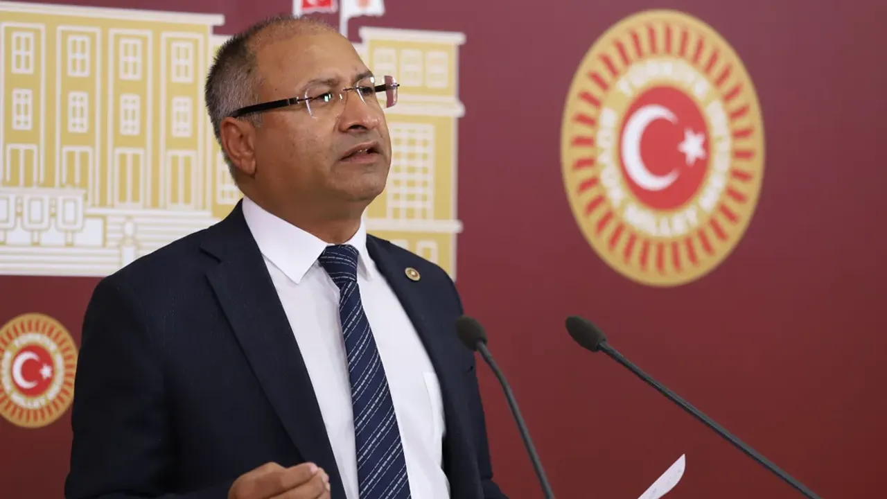 CHP'li Purçu: İnşaatı rant görenler halka mezar diktiler!