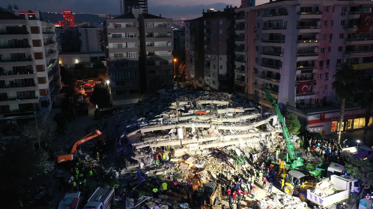 Prof. Dr. Ercan’dan 'İzmir' açıklaması: Öncü bir deprem değil