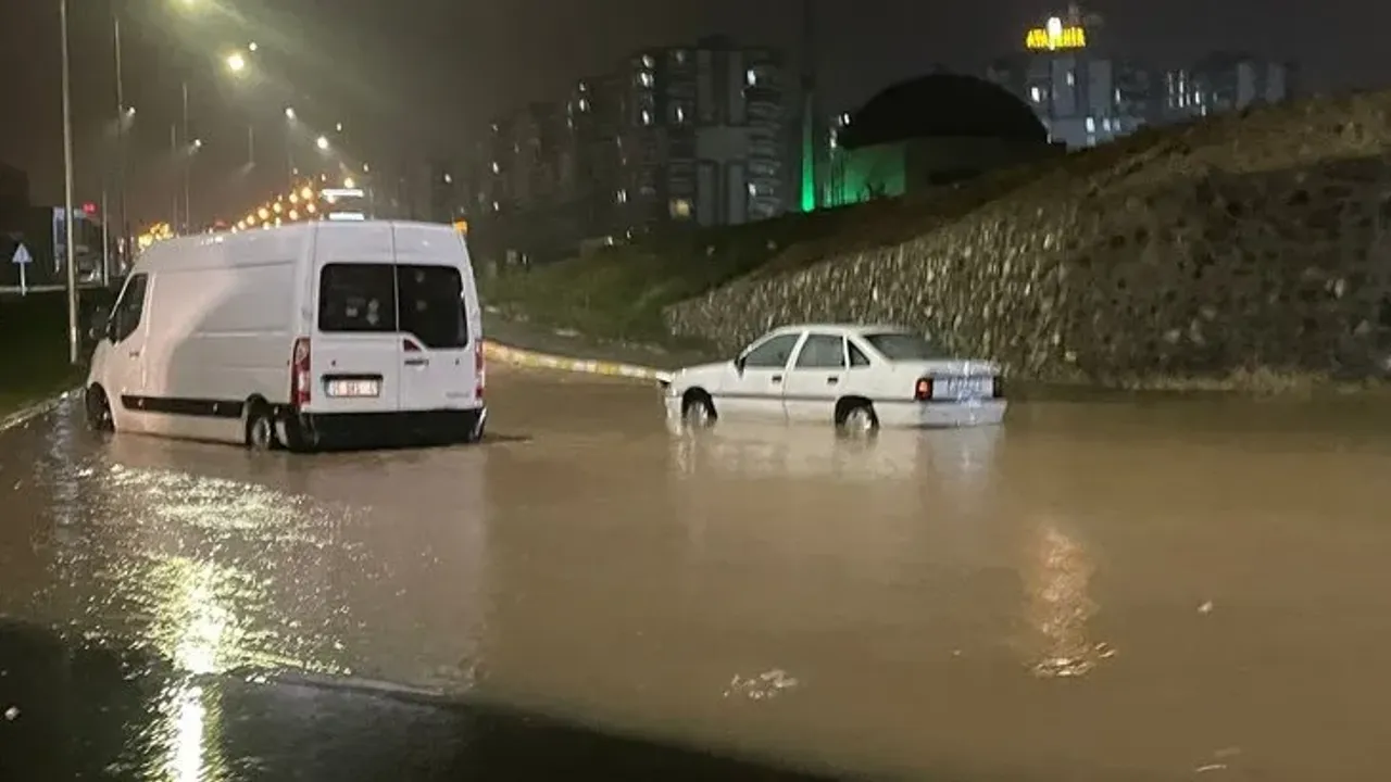 Adıyaman ve Şanlıurfa'da sel felaketi: Can kaybı var!