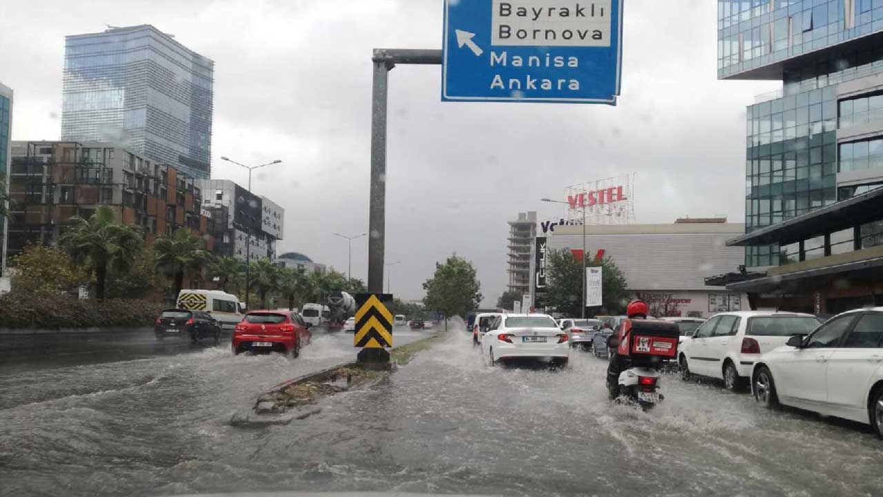 İzmirlilere yağmur uyarısı! Sel ve su baskınlarına dikkat!