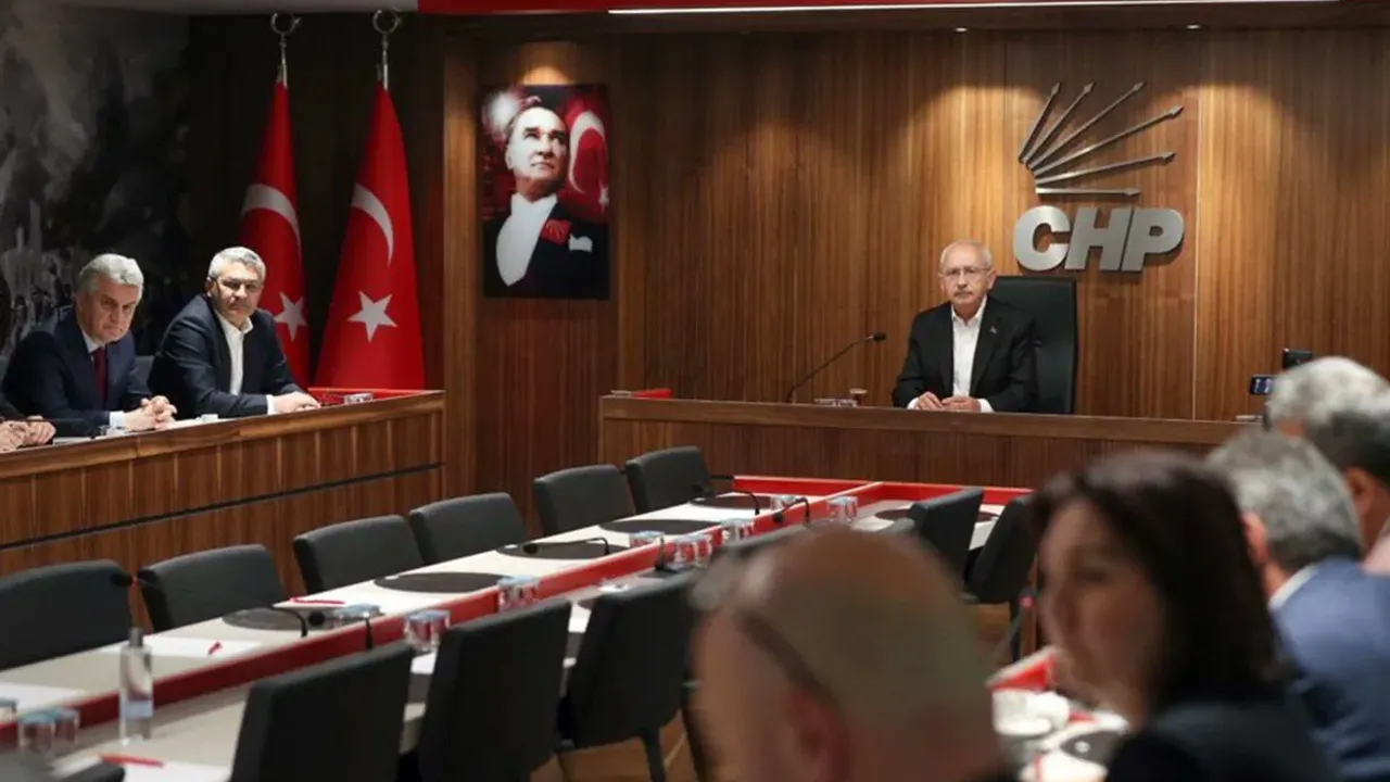 Kılıçdaroğlu, kurmaylarına kurultay takviminin başlatılması için talimat verdi
