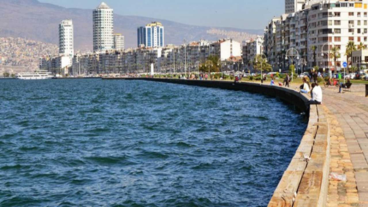 Adım adım ilerliyor! İzmir'de yüzülebilir körfez için neler yapıldı, neler yapılacak?
