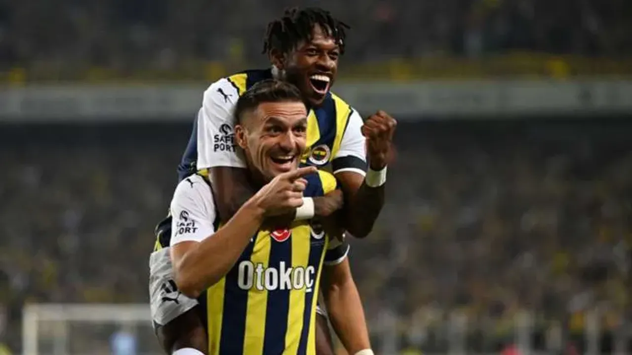 Fenerbahçe Hatayspor’u mağlup ederek rekorları altüst etti