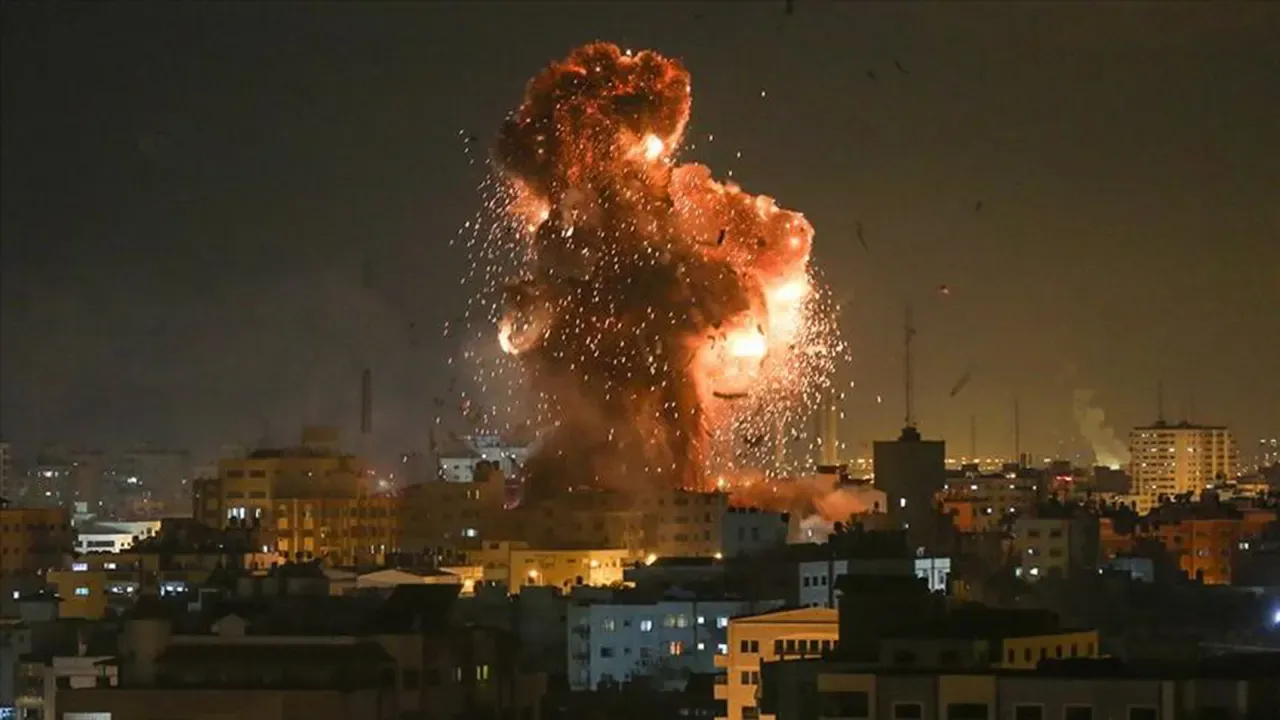İsrail yine bomba yağdırdı: 2 milyon kişiden haber alınamıyor