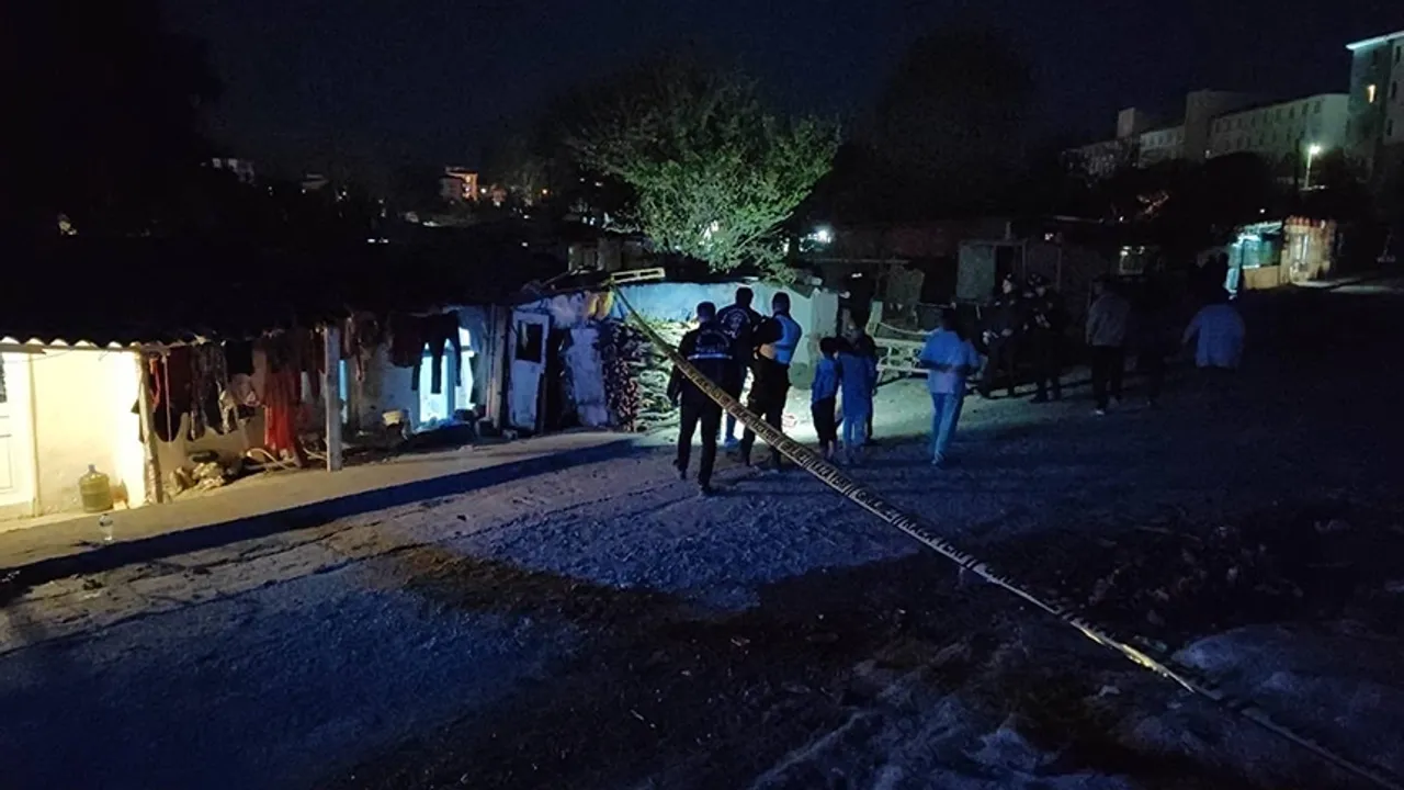 Tekirdağ'da silahlar çekildi: Evinin önünde oturan 7 aylık hamile kadın öldü