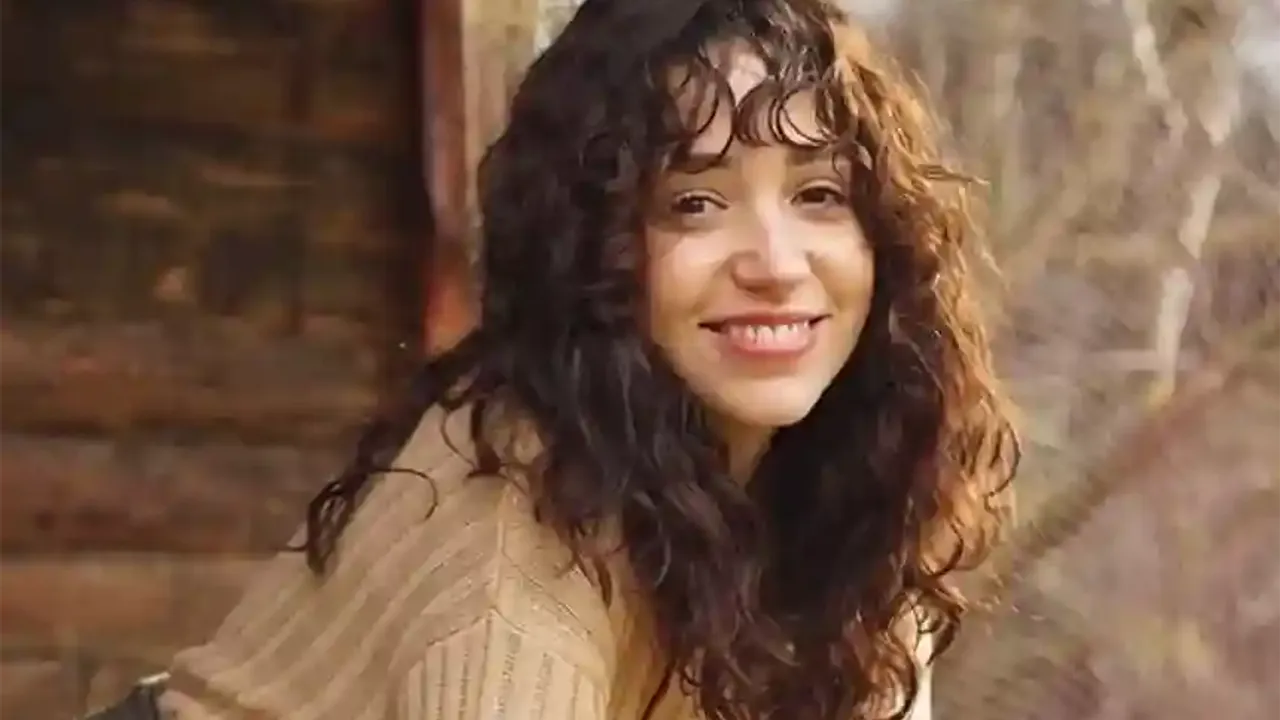 Ünlü şarkıcı Zeynep Bastık'tan Milli Yas tepkisi: Anlamıyorum