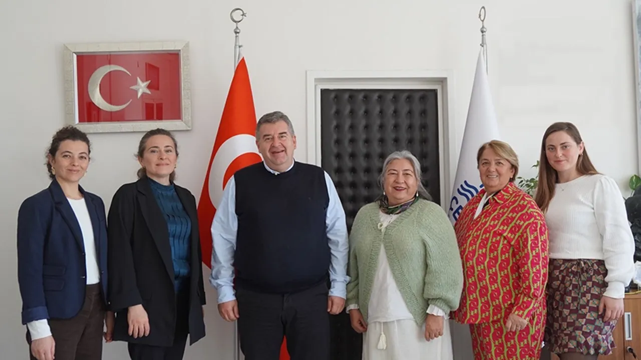 Çeşme Belediye Başkanı Oran'dan Alaçatılı kadınlara kooperatifleşme çağrısı 