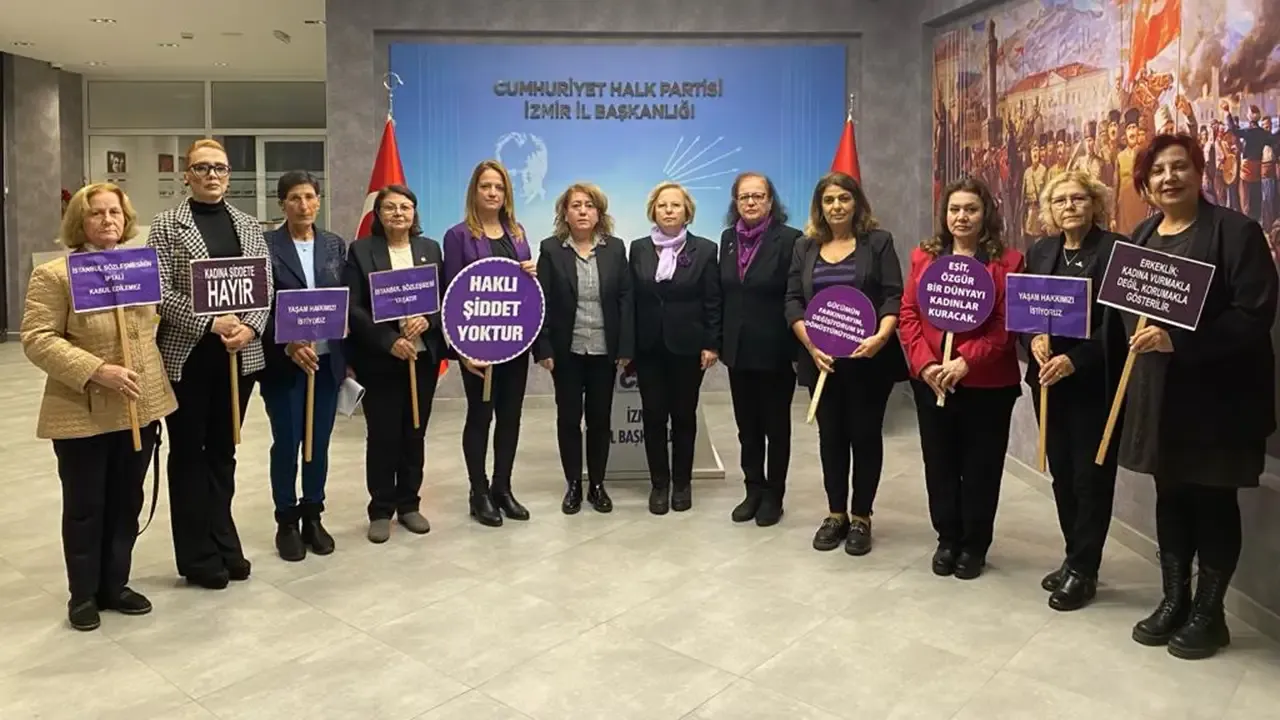 CHP'li kadınlardan sert açıklama: Laik düzen tehlike altında