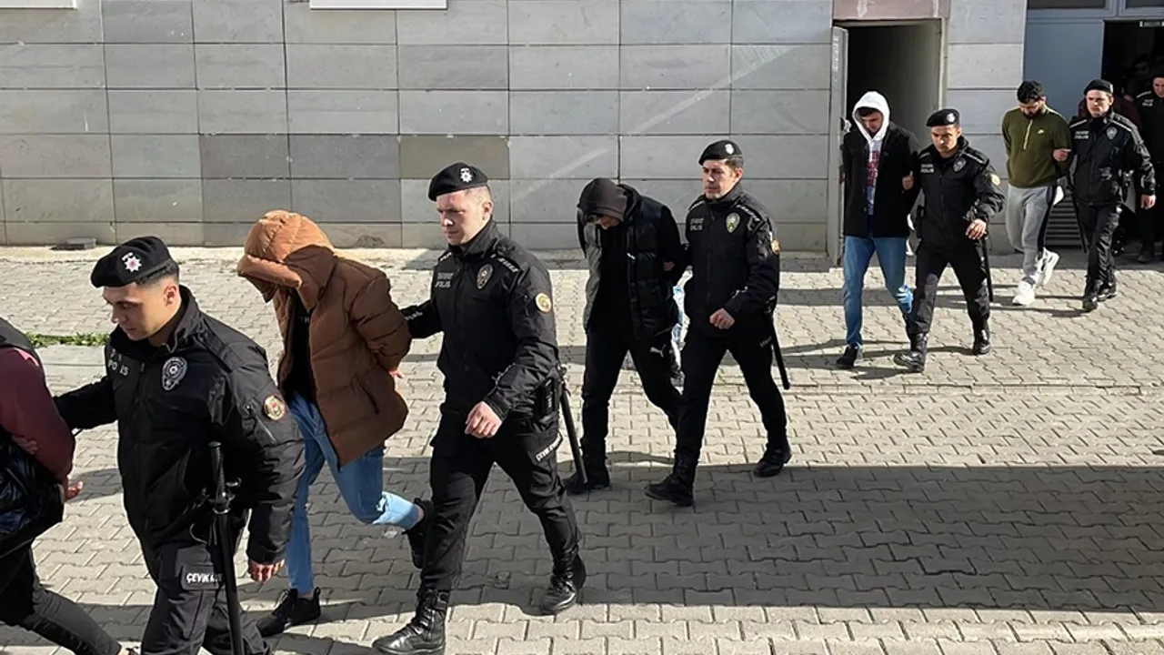 Bahis çetesine operasyon: Gazeteci tutuklandı, futbolcular serbest
