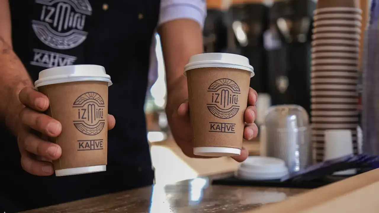 İzmir Büyükşehir kahve büfeleri kurdu: Esspreso, americano, latte fiyatları açıklandı