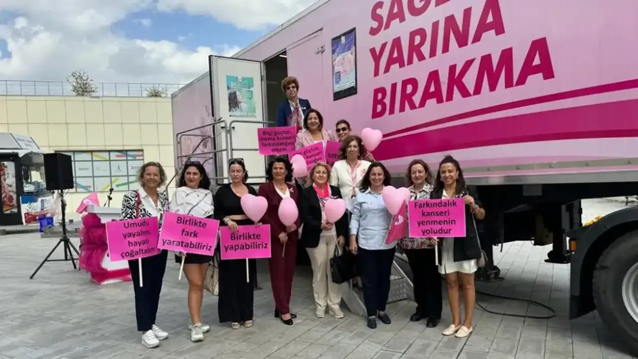 KETEM tırı İzmir'de kadınlara ücretsiz meme kanseri taraması yapıyor