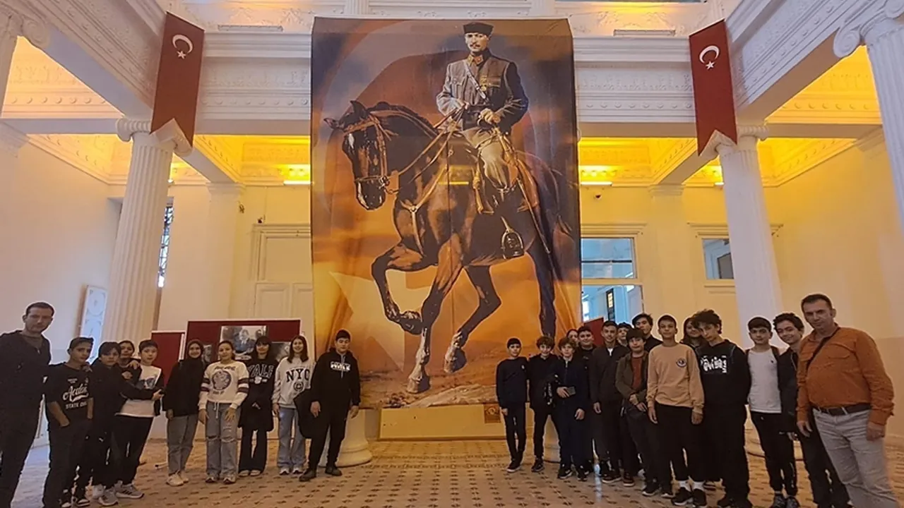 Köyceğizli öğrenciler İzmir Atatürk Lisesi ve BAL'ı ziyaret etti