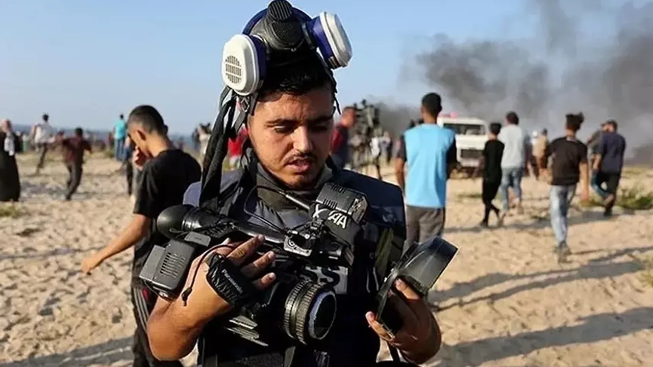 Anadolu Ajansı'nın kameramanı, İsrail saldırısında hayatını kaybetti