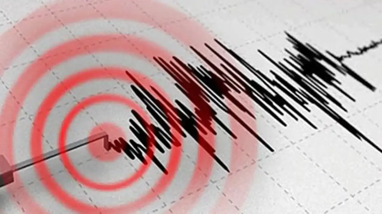 İzmir'de deprem oldu: AFAD'dan ilk açıklama geldi