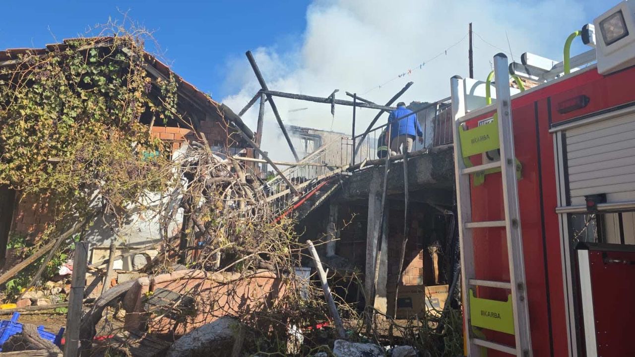 Muğla'da korkutan yangın: Ev kullanılmaz hale geldi