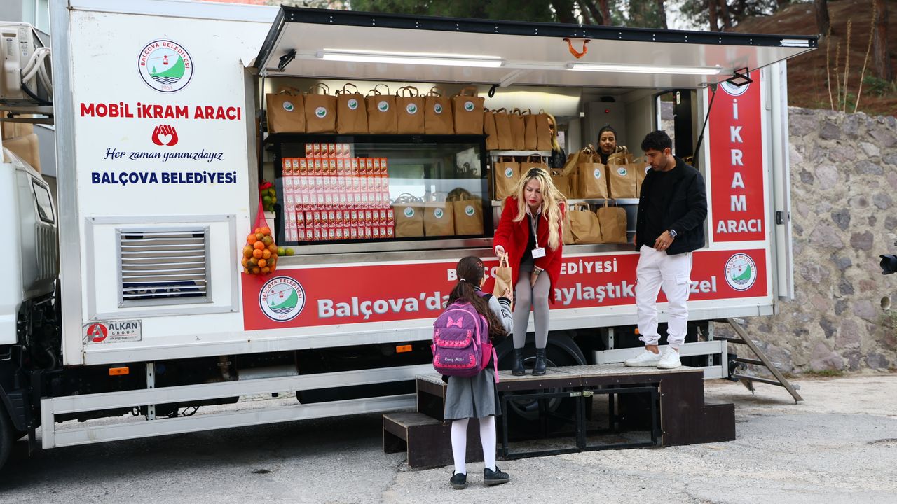 Balçova’da öğrencilere beslenme desteği