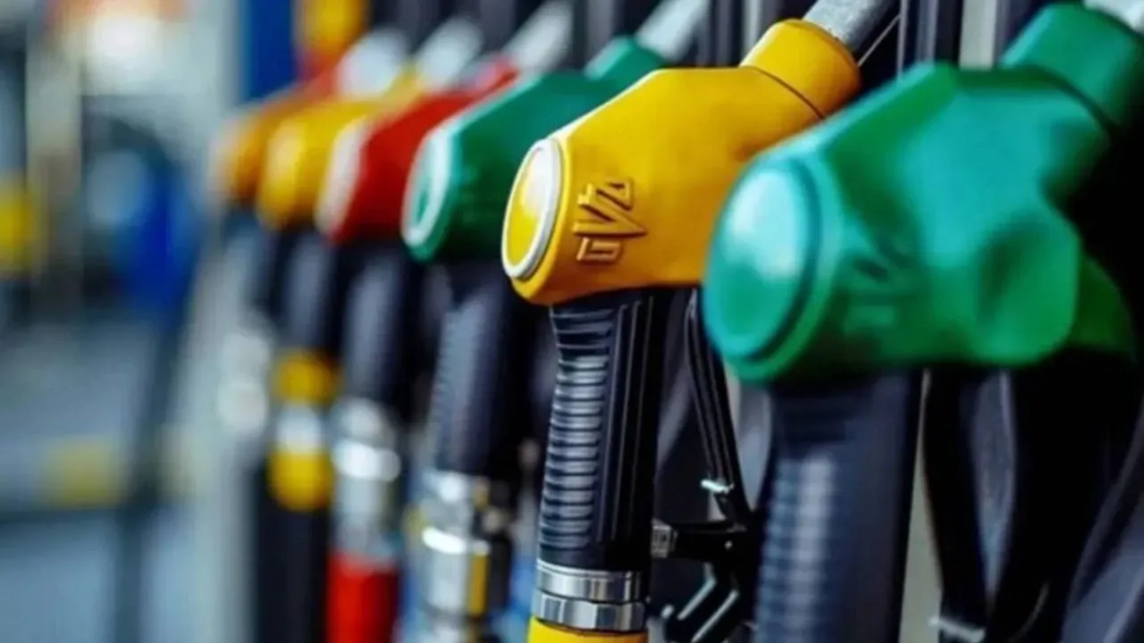 Benzine zam geldi: İşte İstanbul, Ankara ve İzmir’de güncel akaryakıt fiyatları