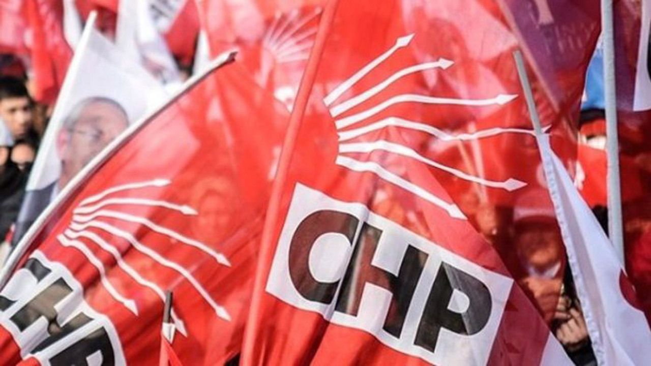 Resmi bayramlarda Erdoğan fotoğrafı talimatına CHP’den tepki: Derhal geri çekilmeli!