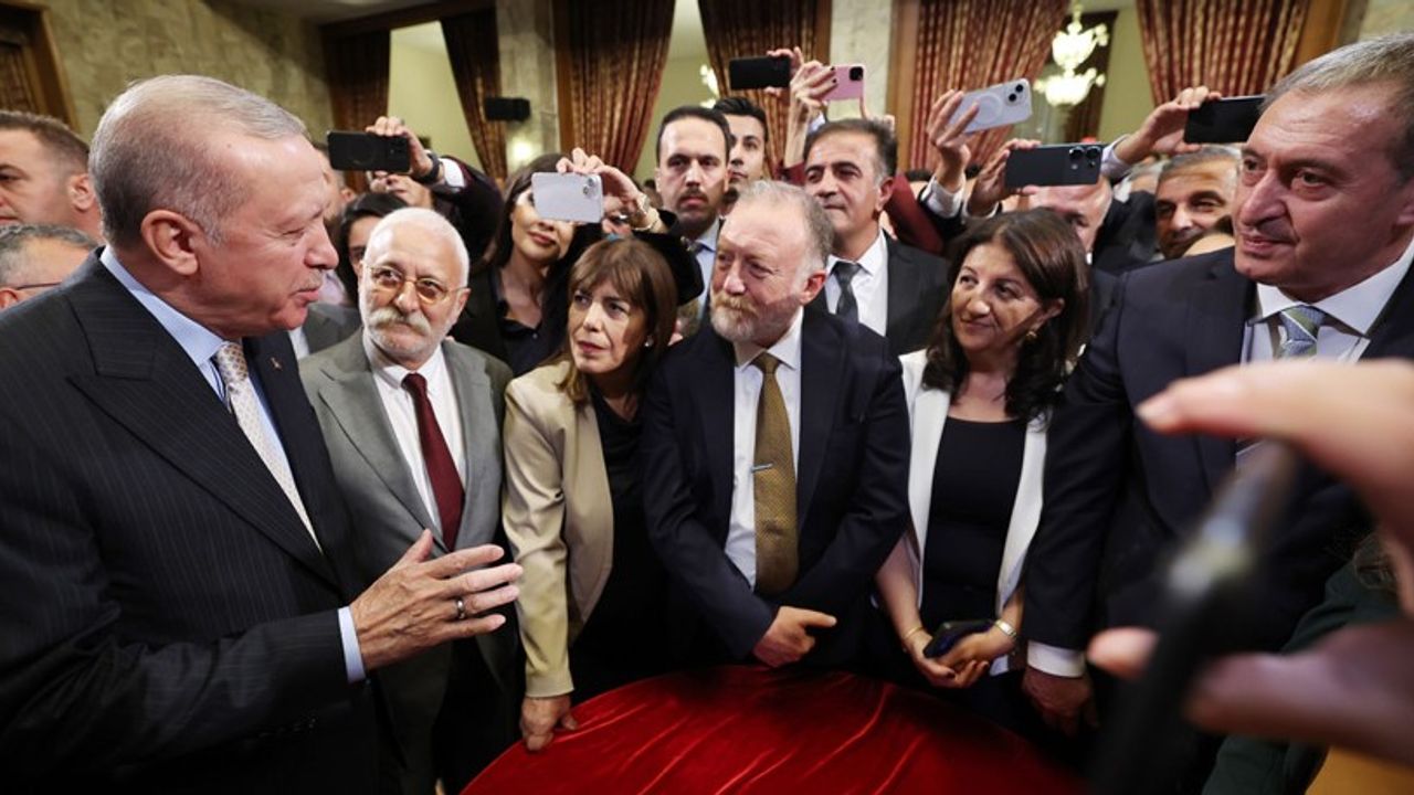 Erdoğan ile DEM Parti görüşmesi ertelendi!