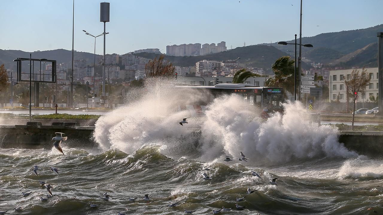 Meteoroloji'den İzmir uyarısı: Fırtına geliyor!