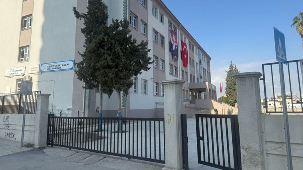 Gıda zehirlenmesi: 26 çocuk hastaneye kaldırıldı!