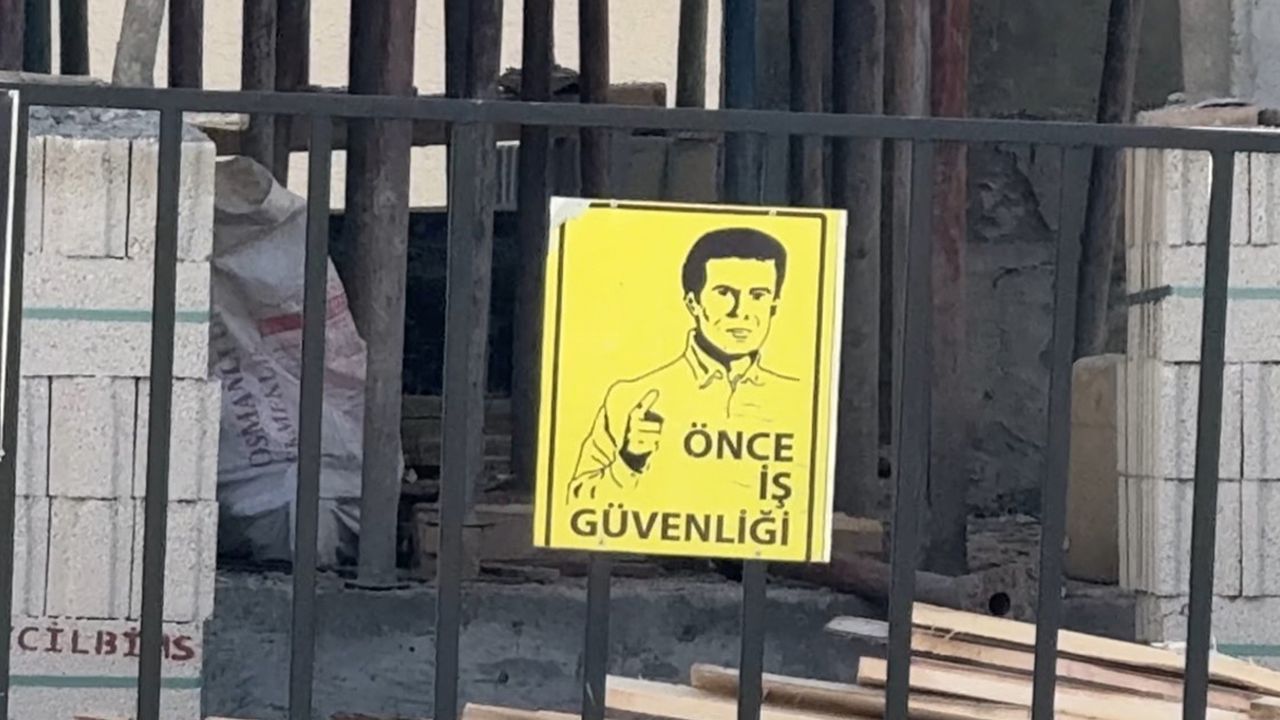 İnşaatta iskele çöktü: Asansör boşluğuna düşen işçilerden biri öldü