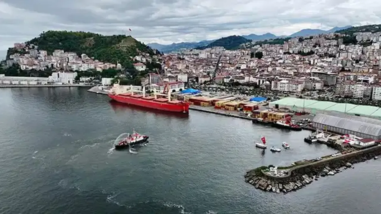 İstanbul Boğazı’nda facia: Kano ile tekne çarpıştı