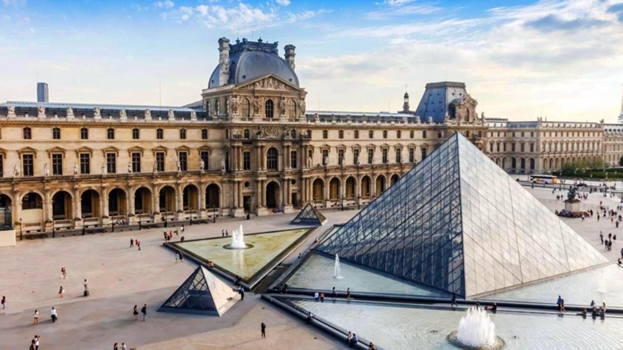 Louvre Müzesi soygununda iki kişi tutuklandı