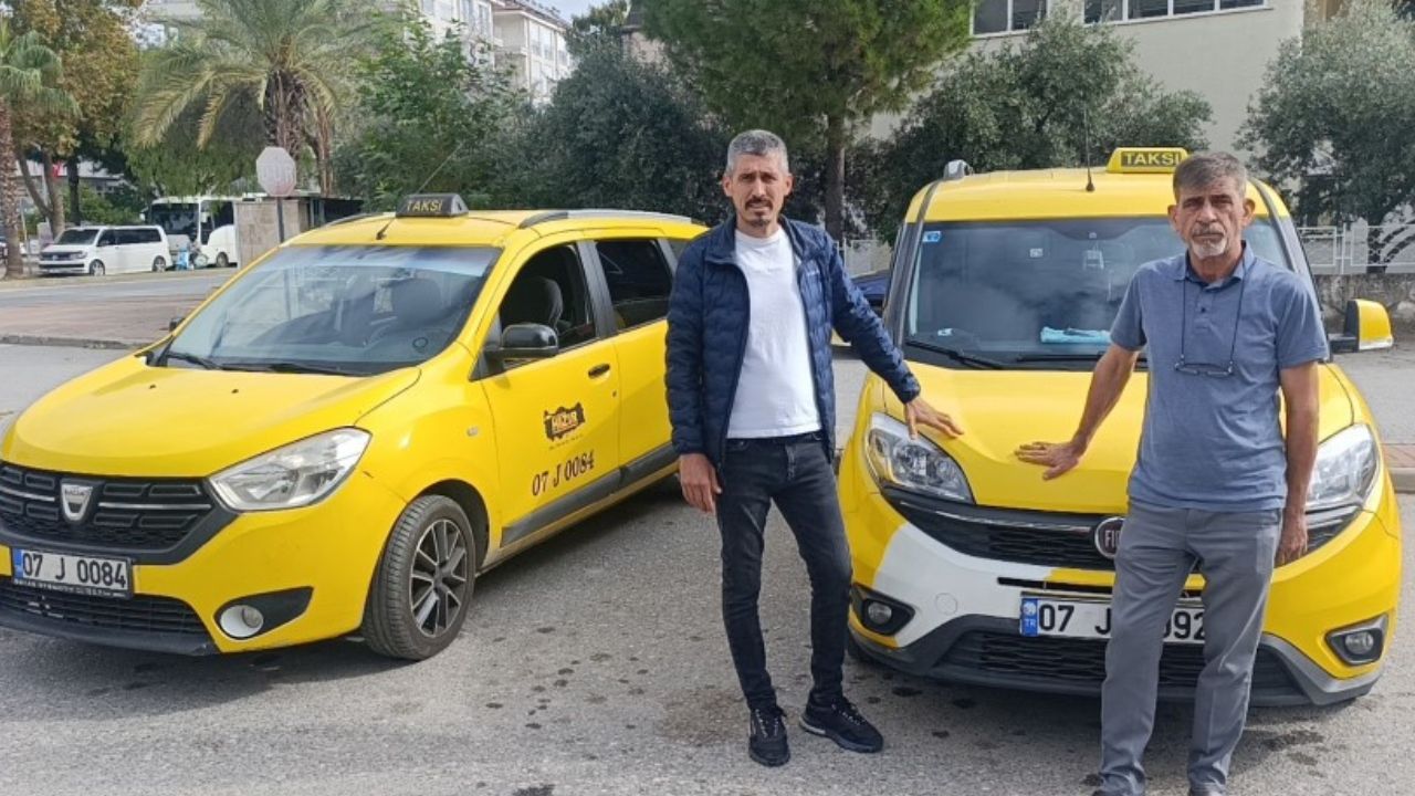 Dolandırıcılar hem öğretmeni hem birbirlerini kandırdı: Olayı taksicinin dikkati çözdü