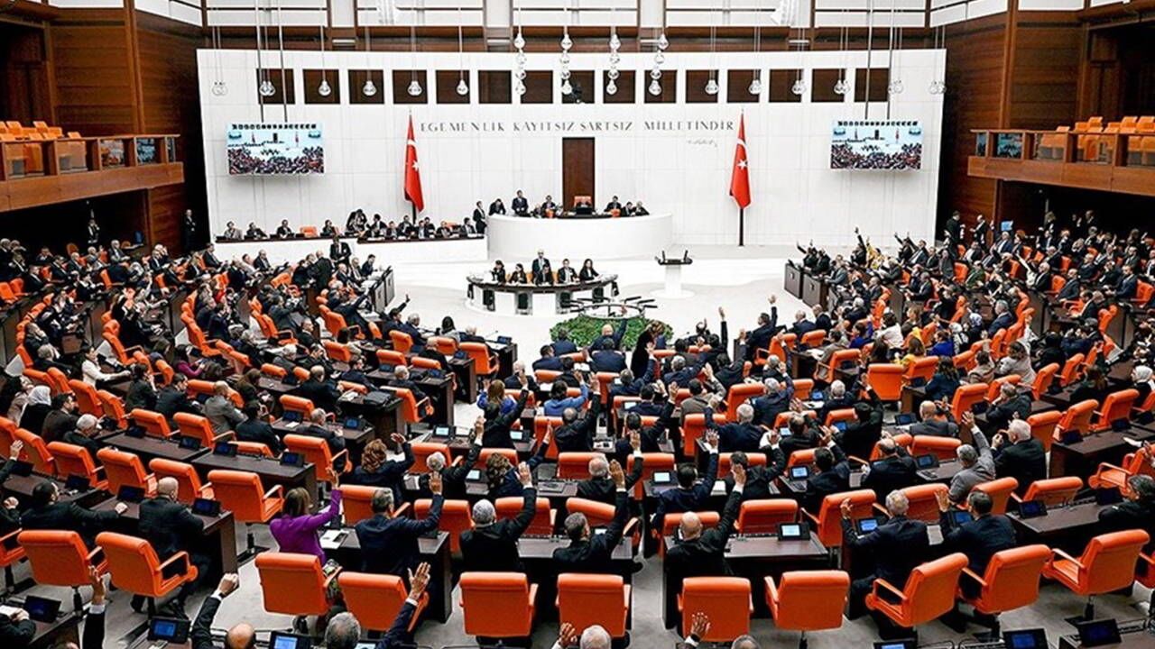 Meclis’te vergi düzenlemesi mesaisi devam ediyor