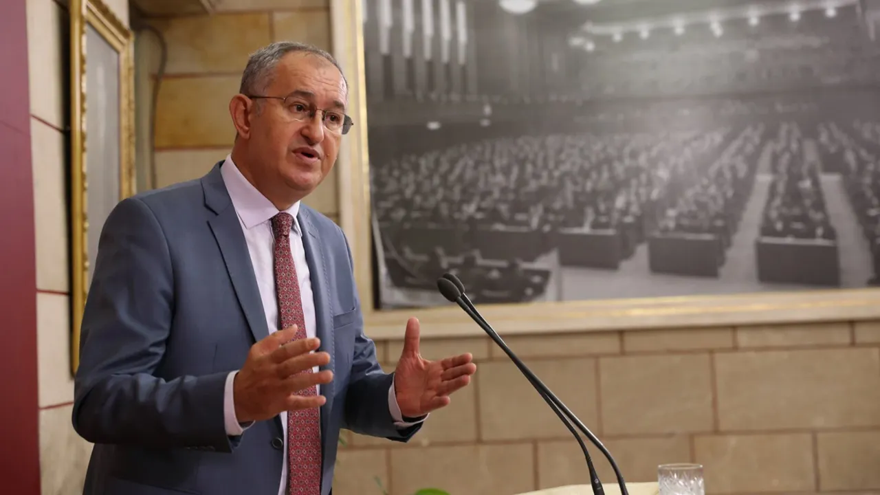 Sertel’den CHP’de birlik çağrısı: Özgür Özel ile Kemal Kılıçdaroğlu baba-oğul gibiler