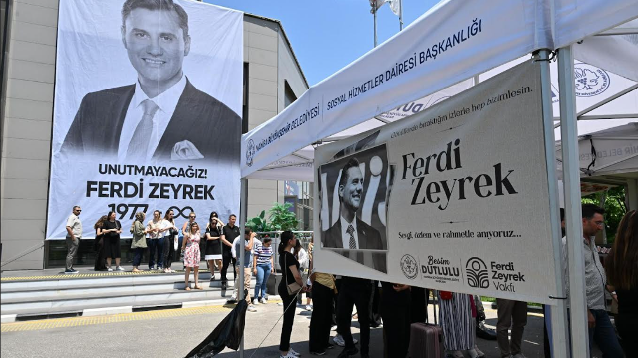 Manisa Büyükşehir’den Ferdi Zeyrek anısına 17 ilçede lokma h