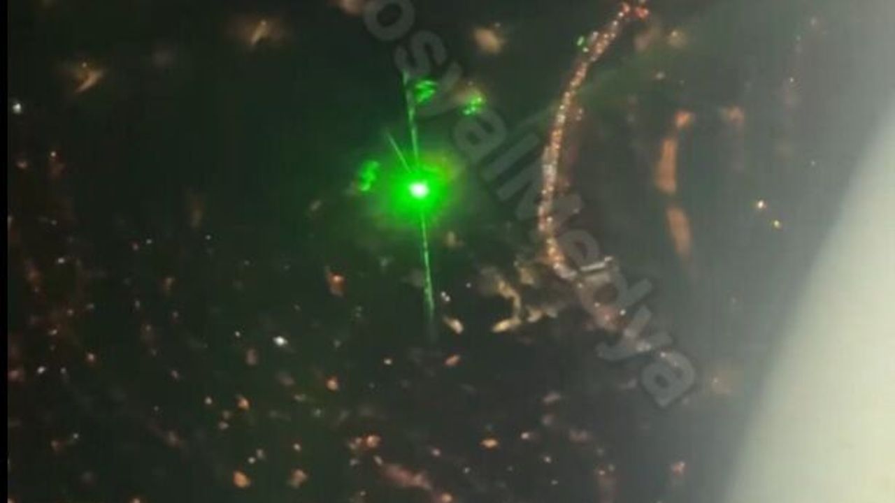 Felakete beş kala... İzmir uçağına lazer tuttular