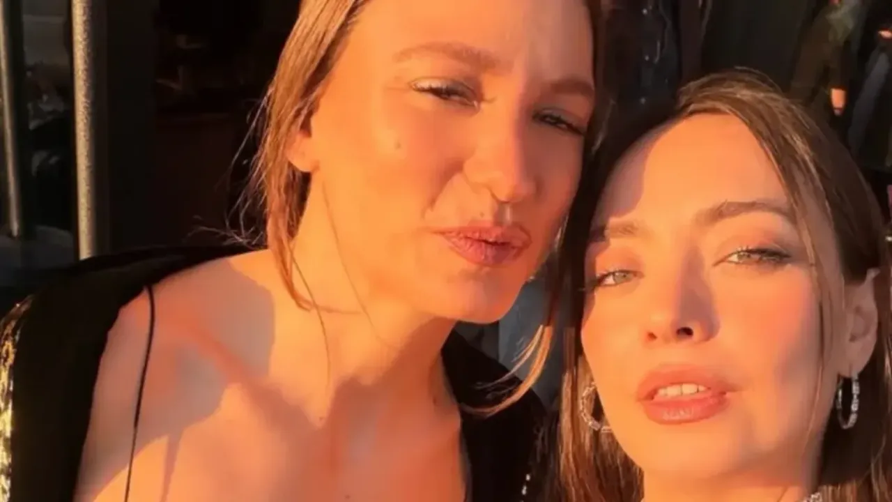 Serenay Sarıkaya ve Zeynep Tuğçe Bayat Sevdiğim İnsanlar fil