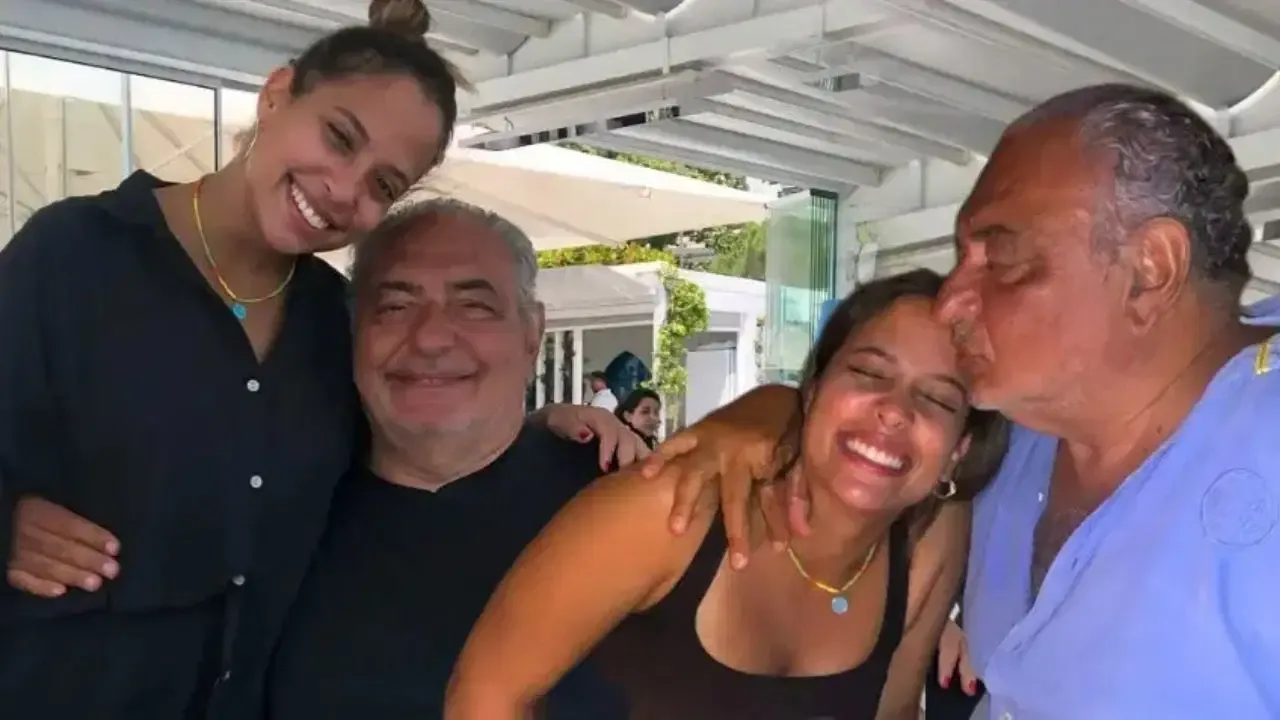 Reha Muhtar'ın kızı Ayşe Nazlı'dan okuyanların içini sızlata