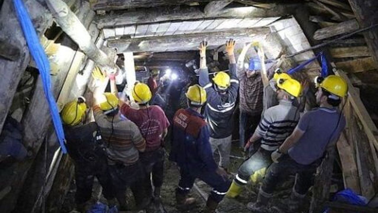 Soma Işıklar Maden Ocağı’nda madenciler işten çıkarıldı
