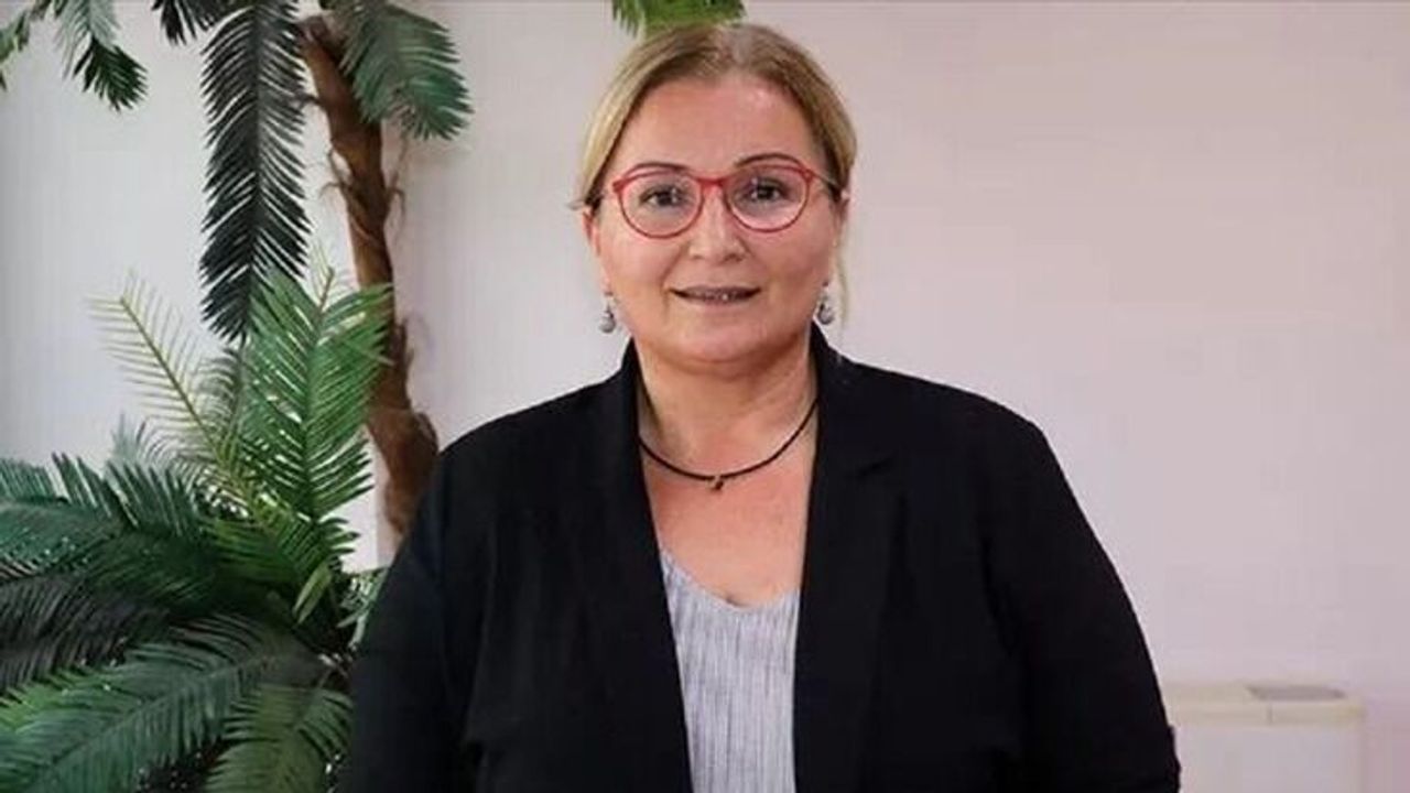Kısa sürede 15 gezi… Mecliste gündem: Pınar firarda!