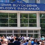 İşten çıkarılan İzBB işçileri açlık grevine hazırlanıyor: Bıçak kemiğe dayandı
