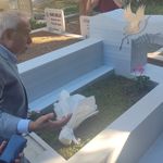 Selçuk Mızraklı tahliye sonrası Sırrı Süreyya Önder’in mezarını ziyaret etti: Demirtaş’ın selamlarını getirdim